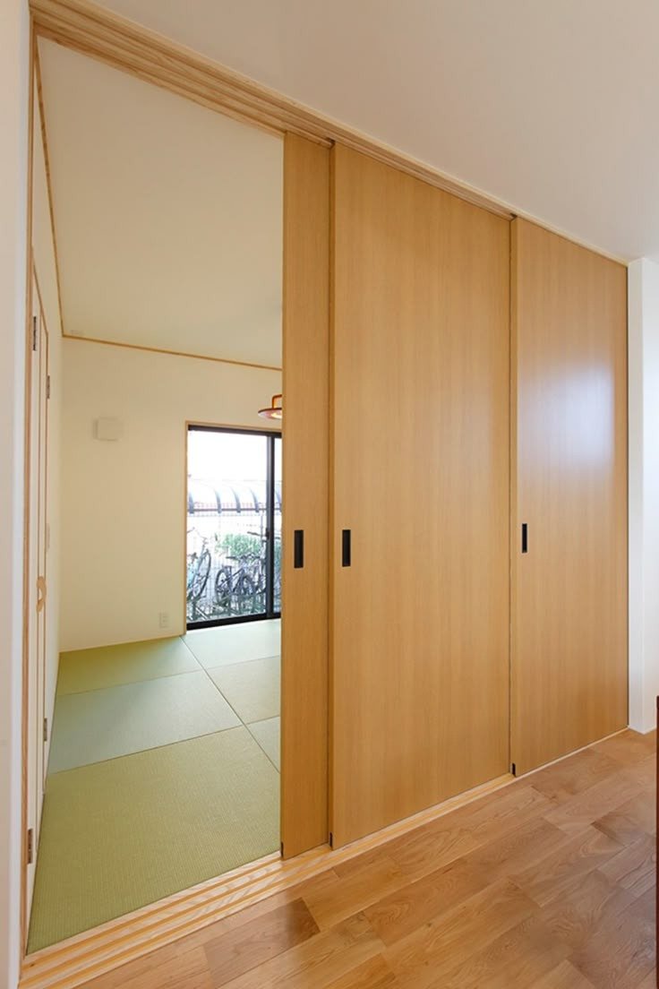 Sliding Door 002